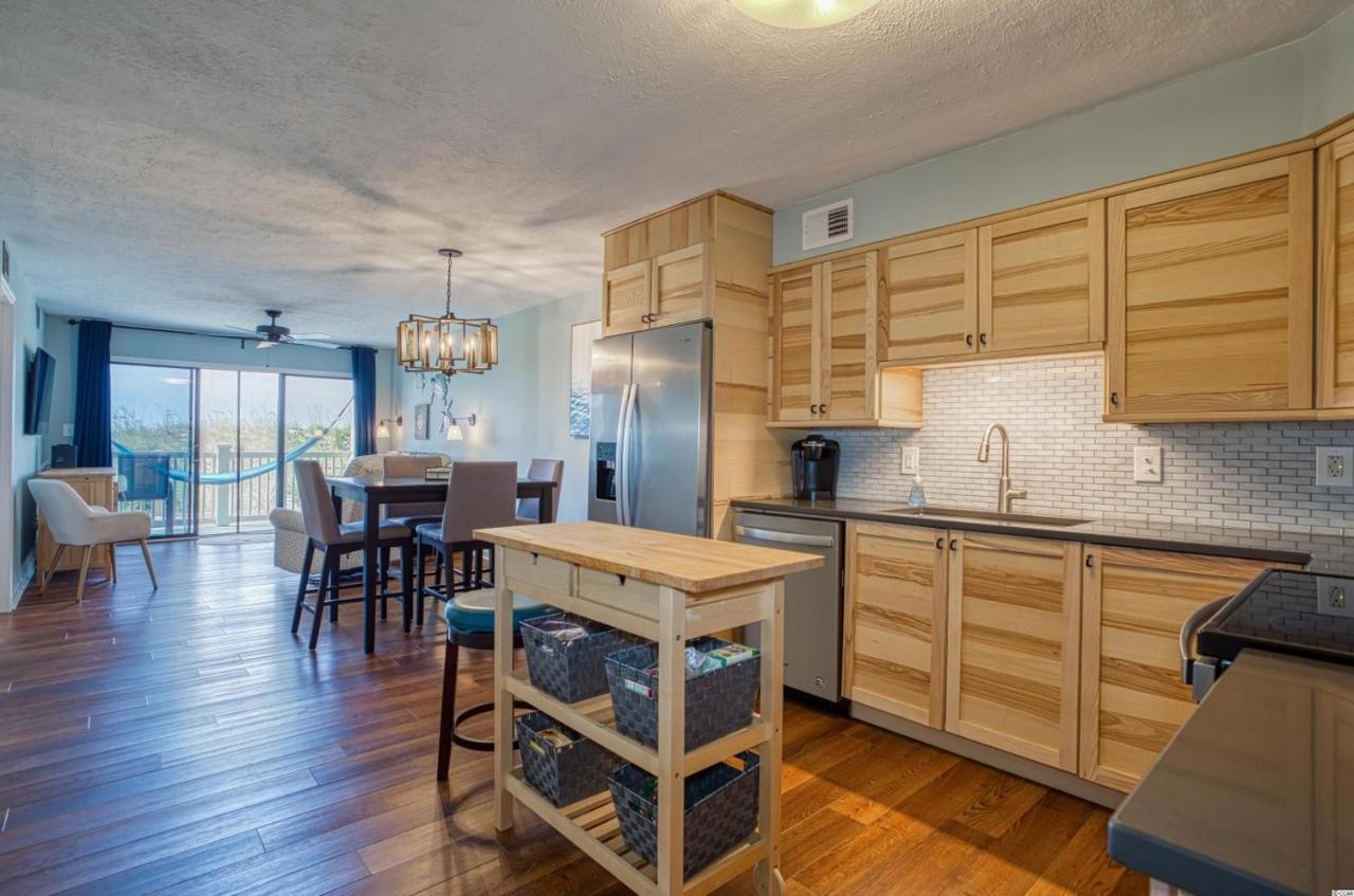 Beautiful Beachfront-Oceanfront First Floor 2Br 2Ba Condo In Cherry Grove, North Myrtle Beach! Renovated With A Fully Equipped Kitchen, 3 Separate Beds, Pool, Private Patio & Steps To The Sand! Extérieur photo