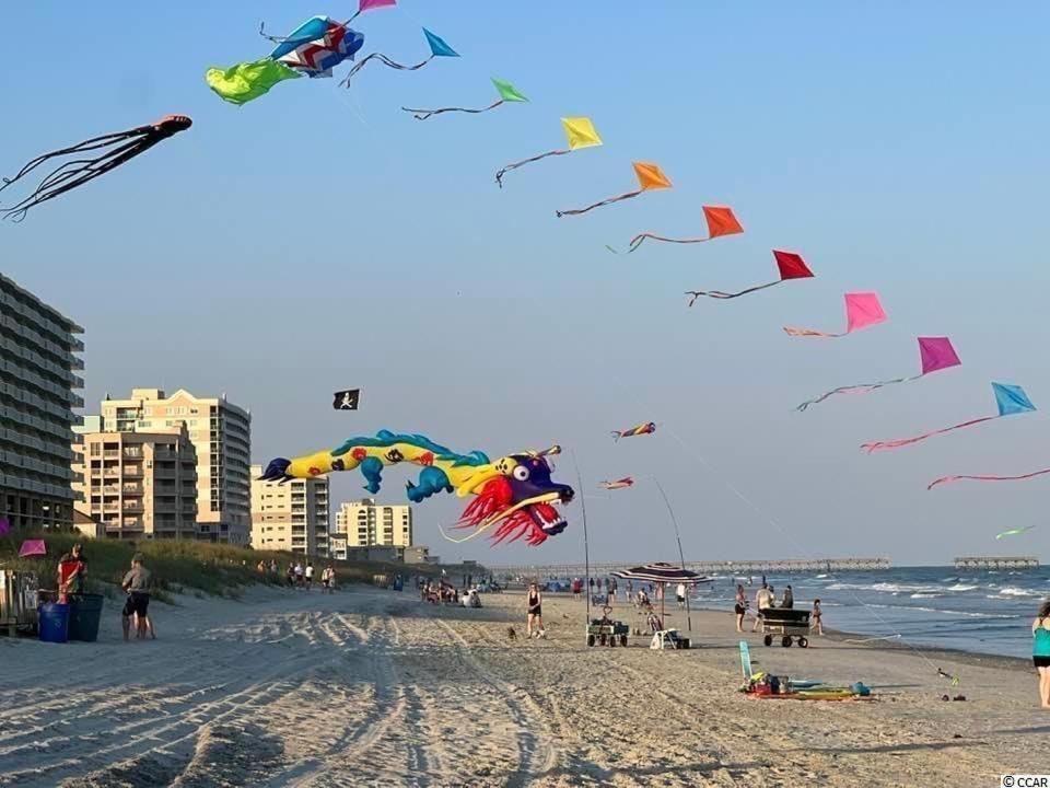 Beautiful Beachfront-Oceanfront First Floor 2Br 2Ba Condo In Cherry Grove, North Myrtle Beach! Renovated With A Fully Equipped Kitchen, 3 Separate Beds, Pool, Private Patio & Steps To The Sand! Extérieur photo